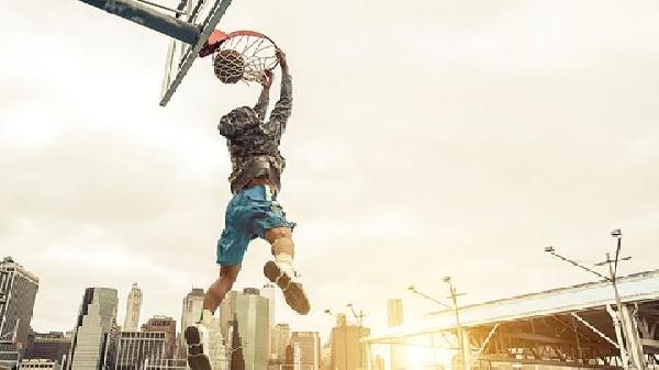 腰腹部減肥做什麼運動好初夏腰腹部減肥就做呼啦圈運動