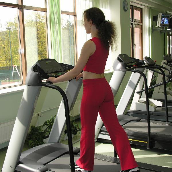 天冷也能瘦！3個飲食禁忌+2個晚間法則，不節食照樣掉秤