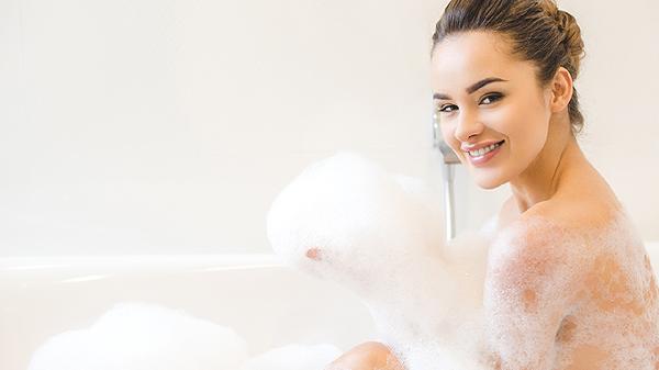 每天都洗澡會死得快？醫生：70歲後的老人，不能犯3個洗澡習慣